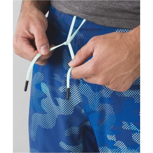 Lululemon T.H.E. Short *Luxtreme Liner 9" Big Pebble Camo Dark Cobalt Sea Mist - Picture 2 of 12